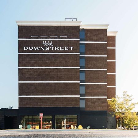 Hotel Downstreet, Ascend Hotel Collection 노스아담스 외부 사진