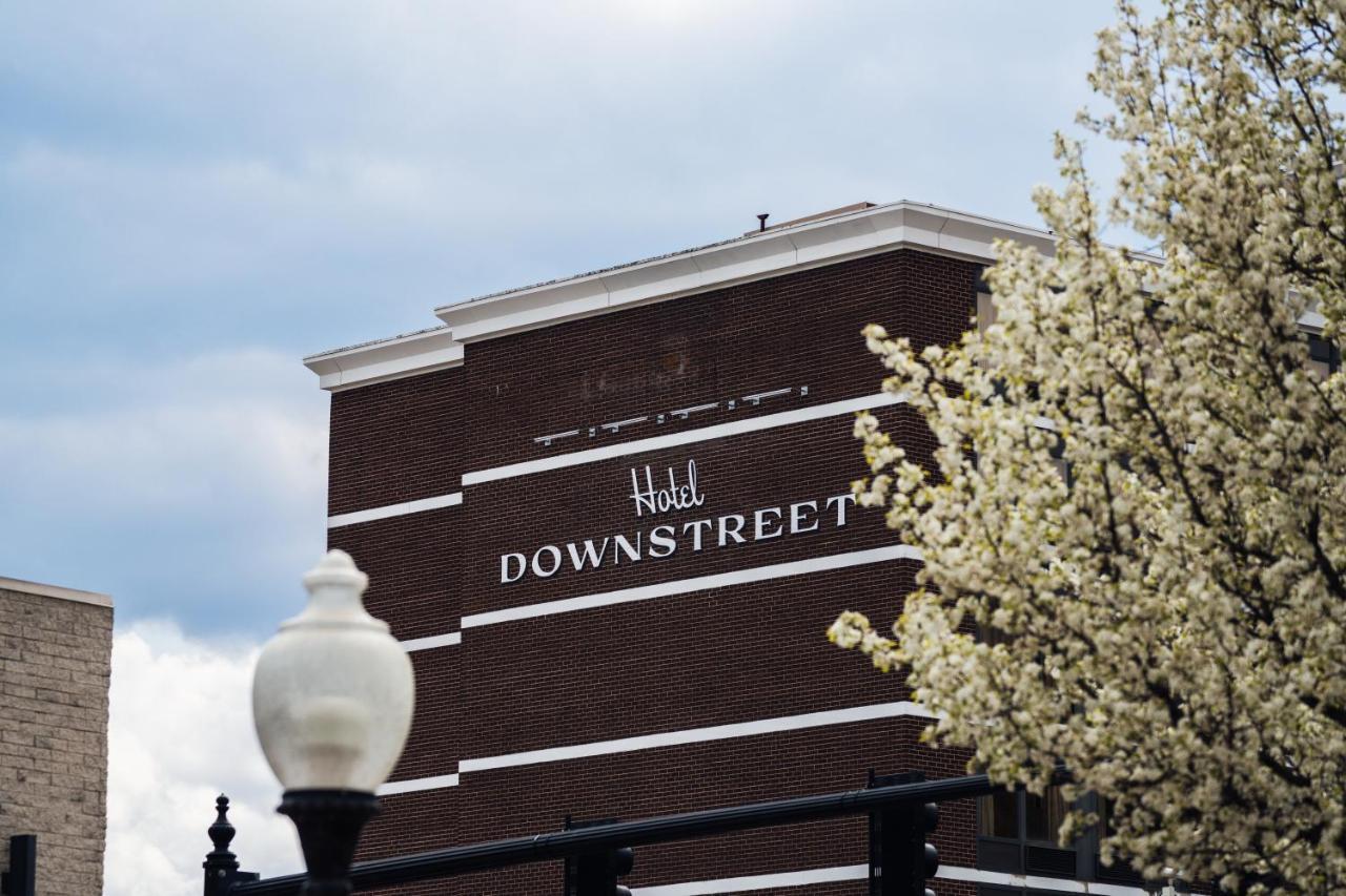 Hotel Downstreet, Ascend Hotel Collection 노스아담스 외부 사진