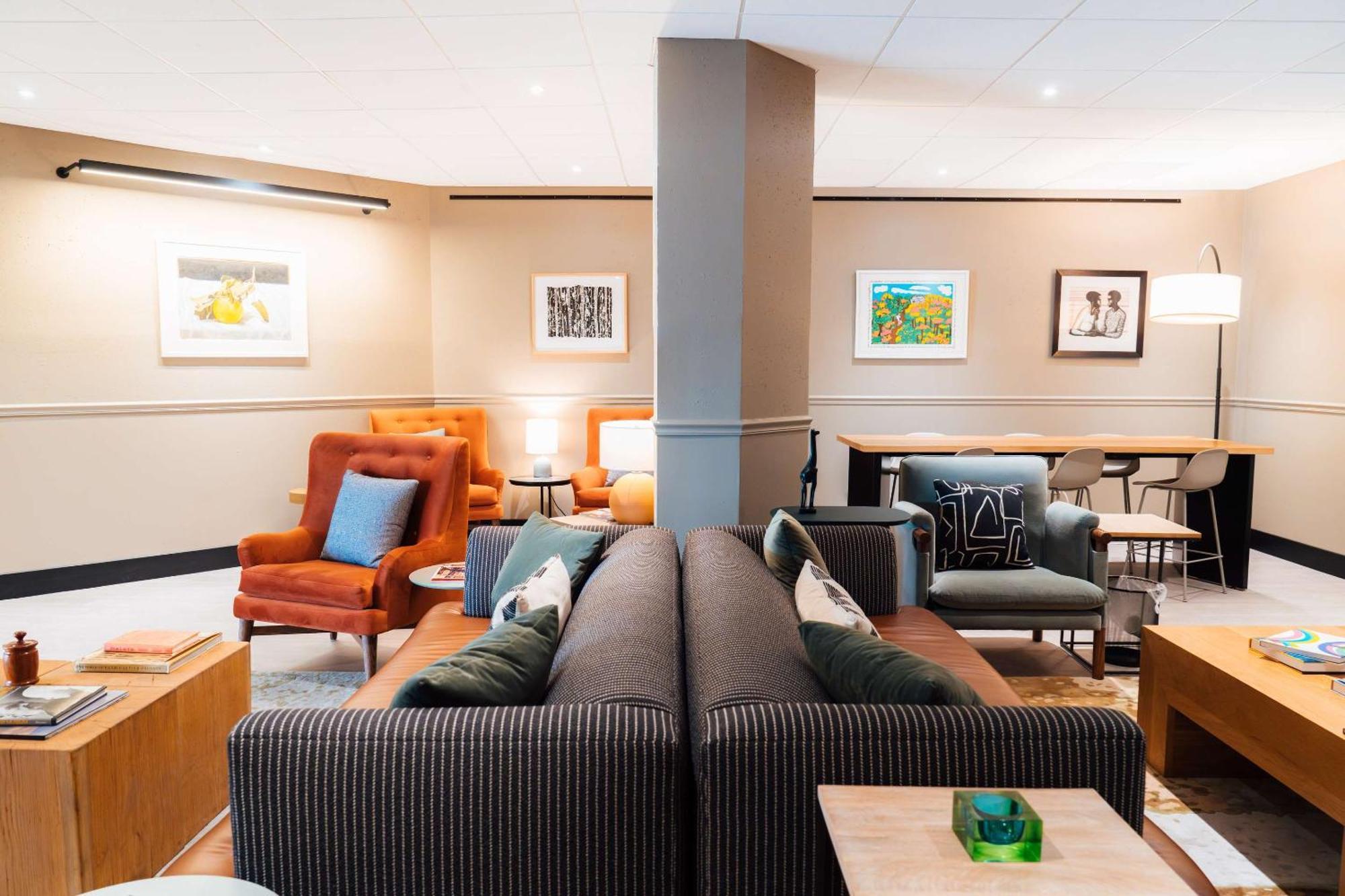 Hotel Downstreet, Ascend Hotel Collection 노스아담스 외부 사진