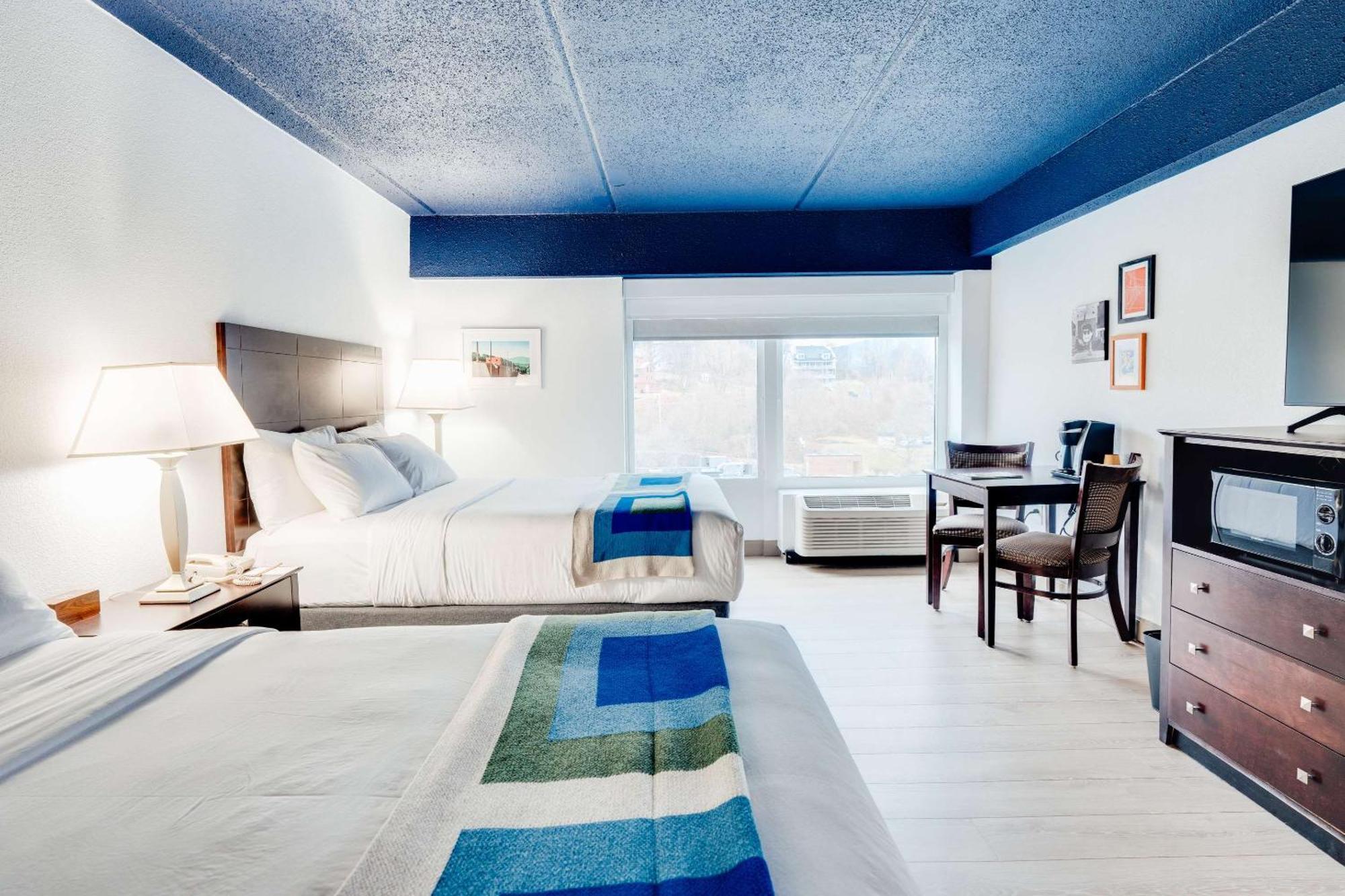Hotel Downstreet, Ascend Hotel Collection 노스아담스 외부 사진